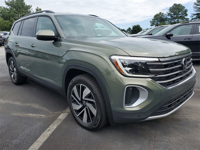 2026 Volkswagen Atlas SE Technology photo 3