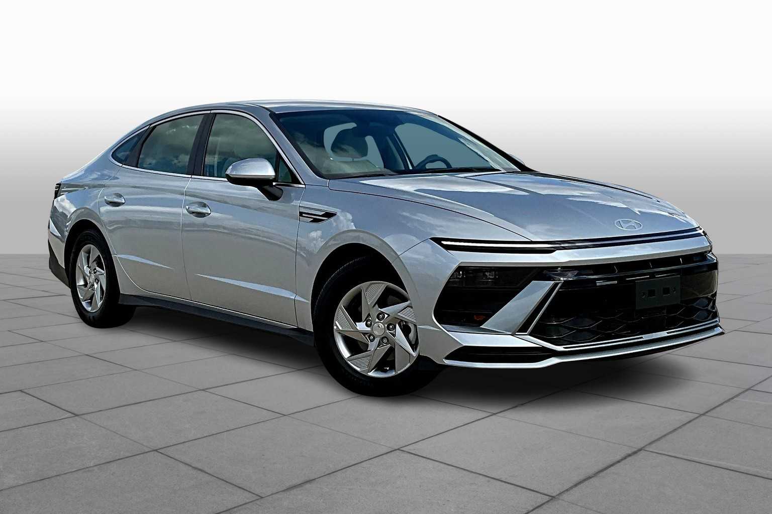 2025 Hyundai Sonata SE photo 4