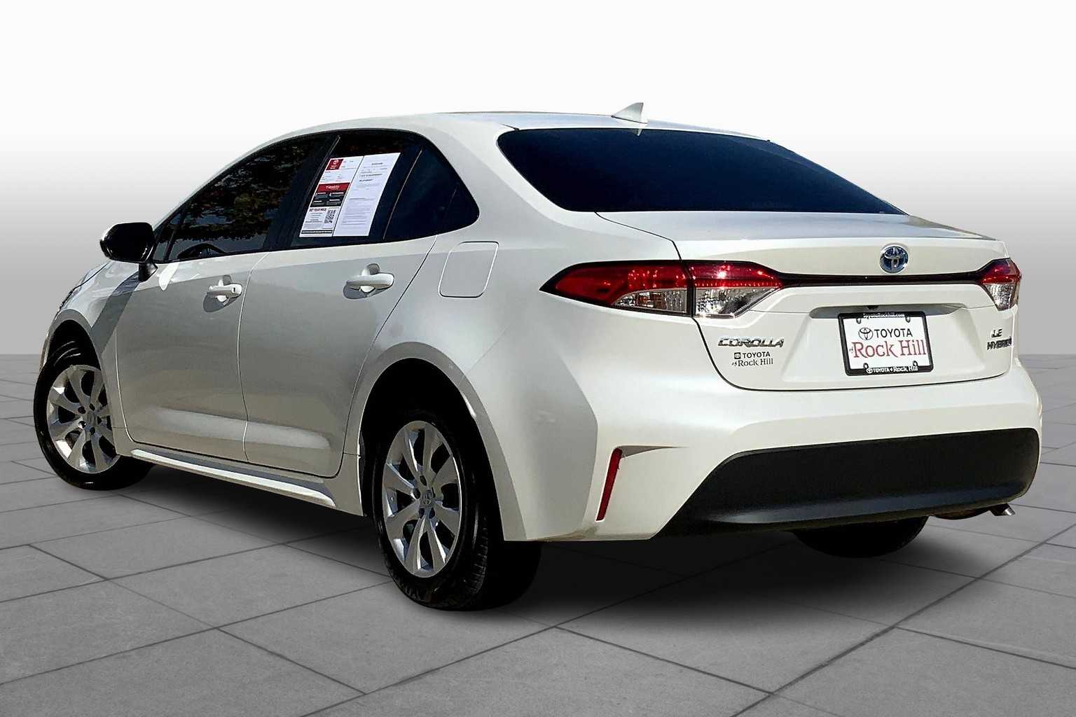 2024 Toyota Corolla Hybrid LE photo 11