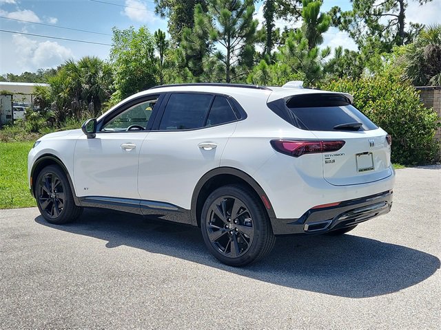 2025 Buick Envision Sport Touring photo 3