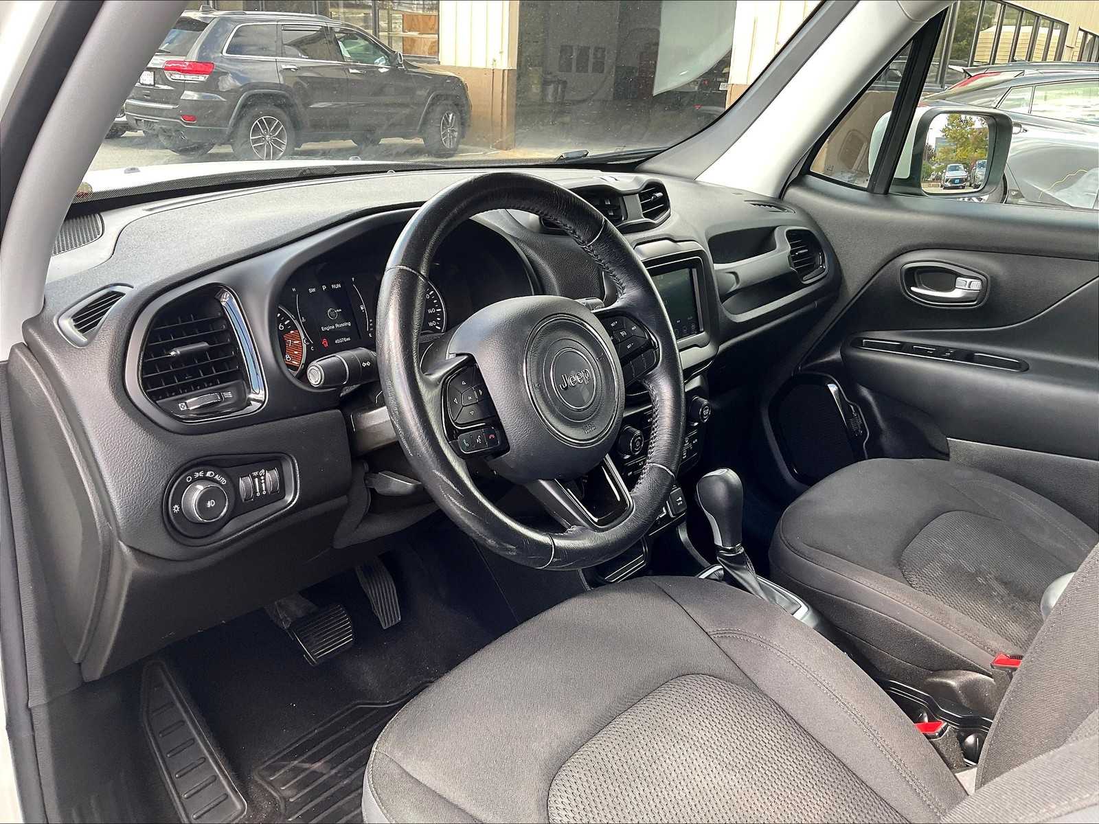 2020 Jeep Renegade Altitude photo 8