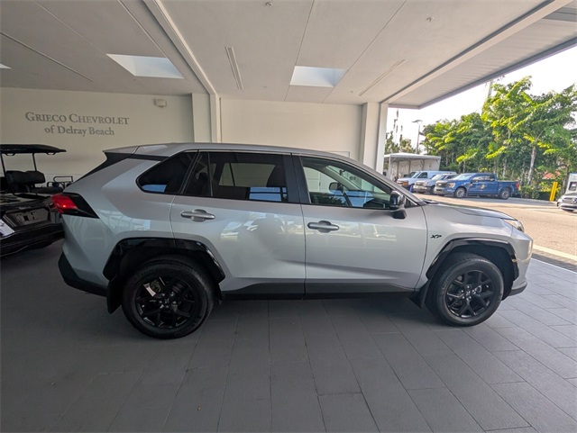 2024 Toyota RAV4 LE photo 13