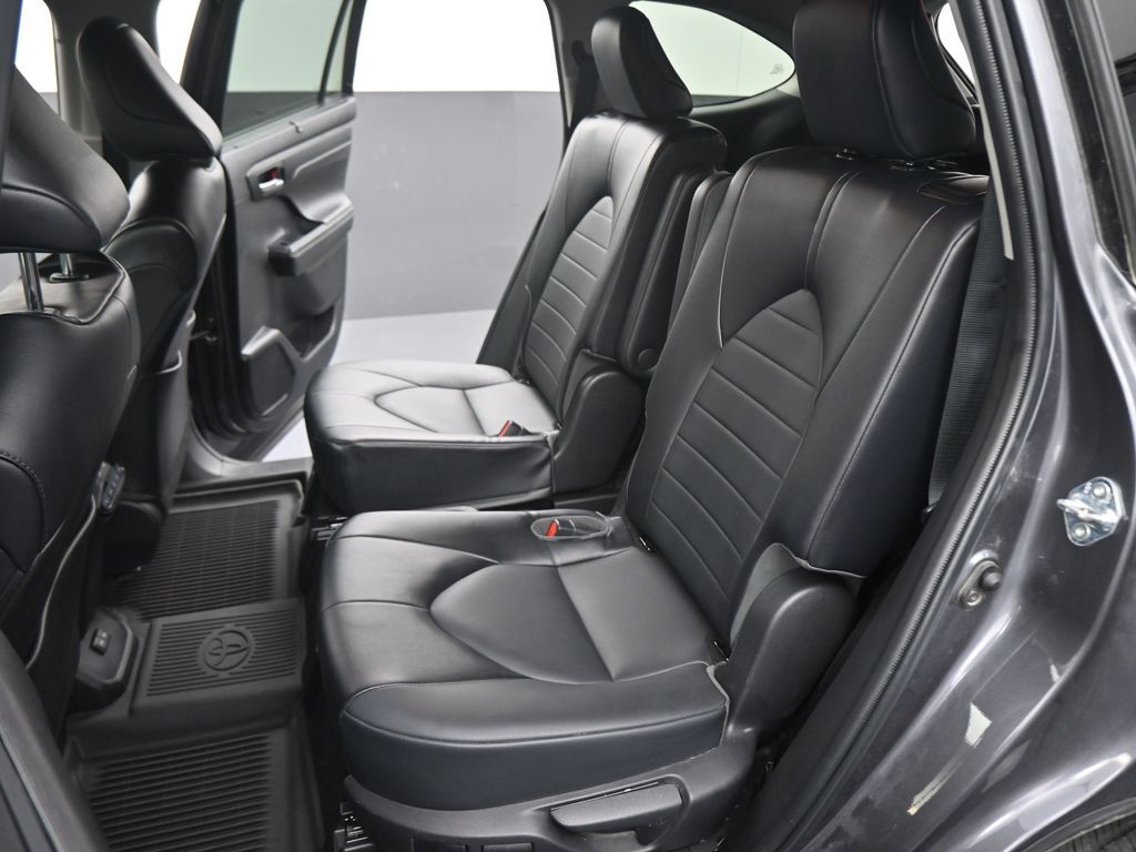 2022 Toyota Highlander XLE photo 37