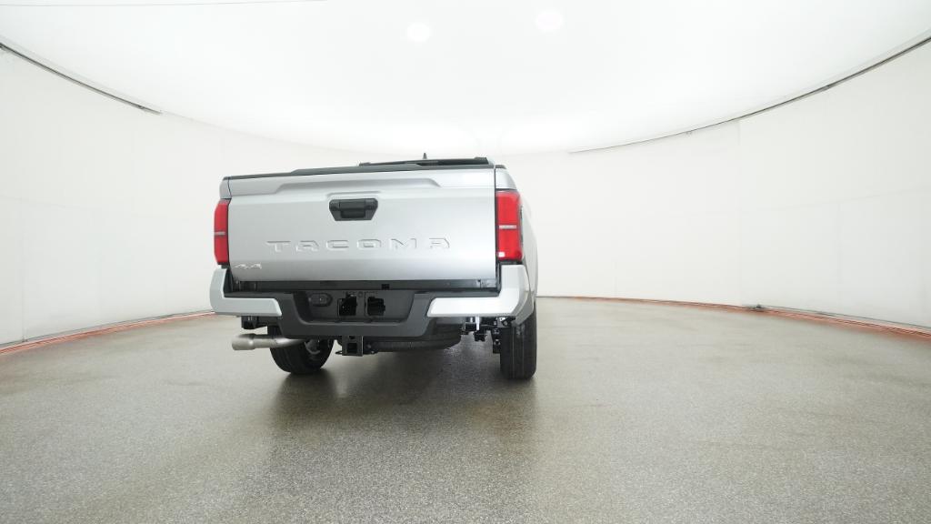 2025 Toyota Tacoma SR5 4x4 Double Cab photo 17