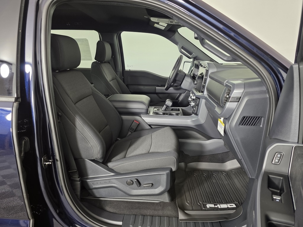 2025 Ford F-150 XLT photo 21