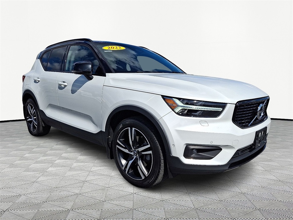 2022 Volvo XC40