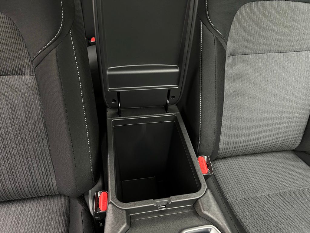 2024 Nissan Sentra SV photo 9