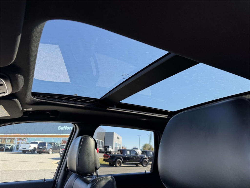 2019 Jeep Grand Cherokee Limited X photo 3