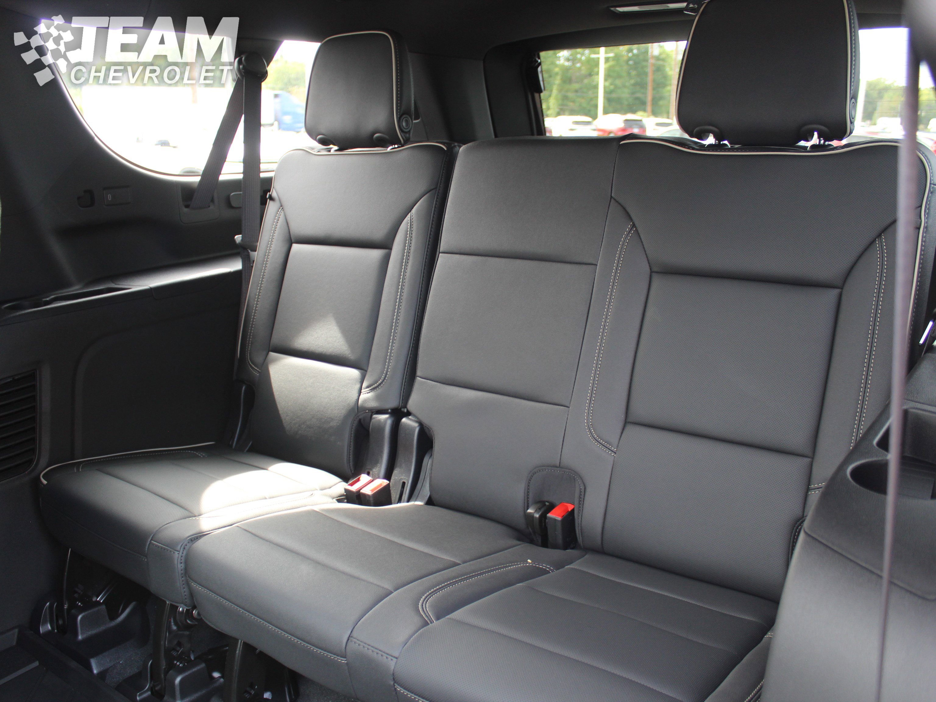 2026 Chevrolet Suburban Premier photo 20