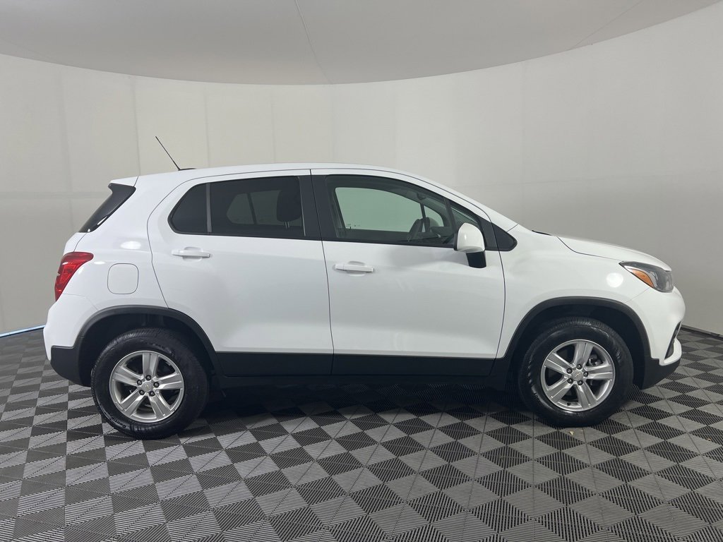 2022 Chevrolet Trax LS photo 20