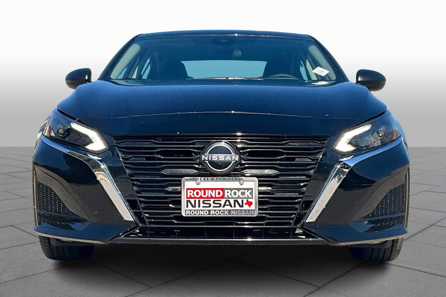 2025 Nissan Altima S photo 3
