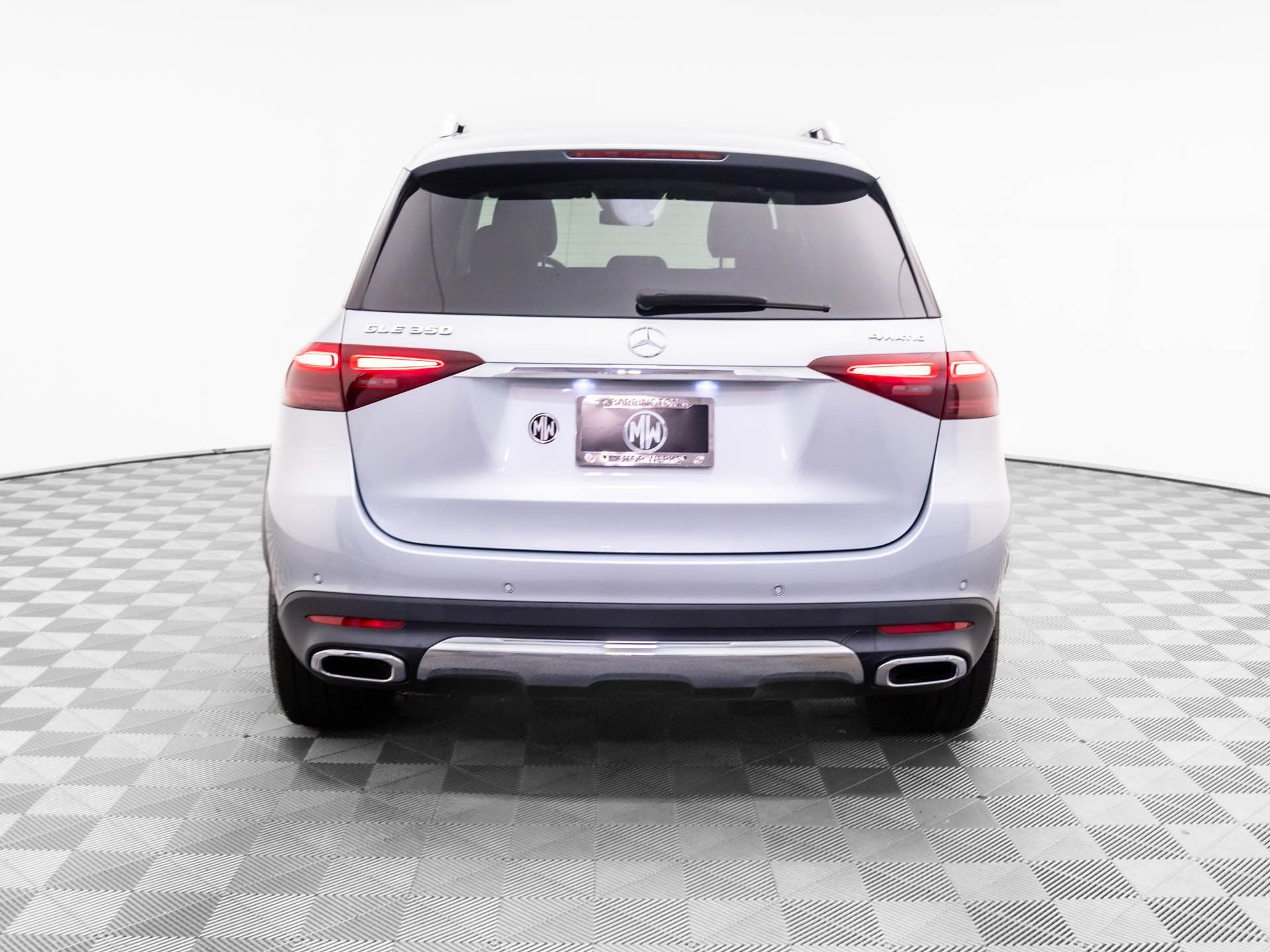 2024 Mercedes Benz GLE 350 4MATIC photo 4