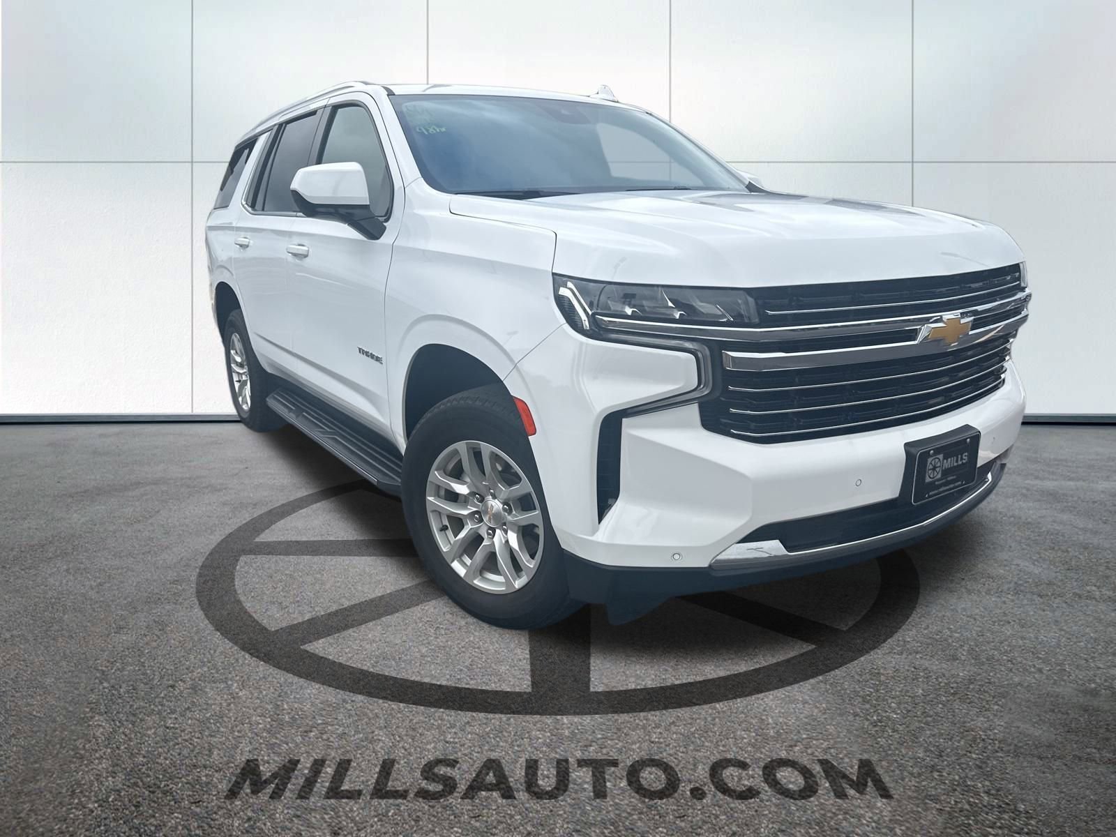 2023 Chevrolet Tahoe LT photo 2