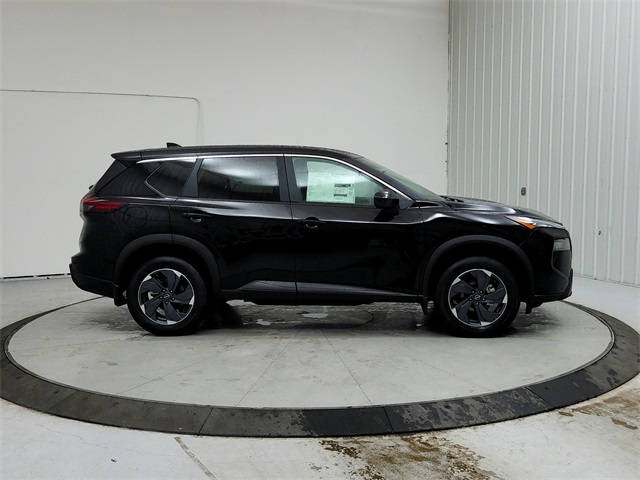 2025 Nissan Rogue SV photo 7