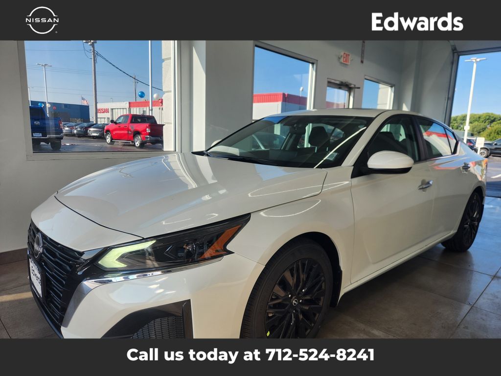2025 Nissan Altima SV Special Edition photo 4