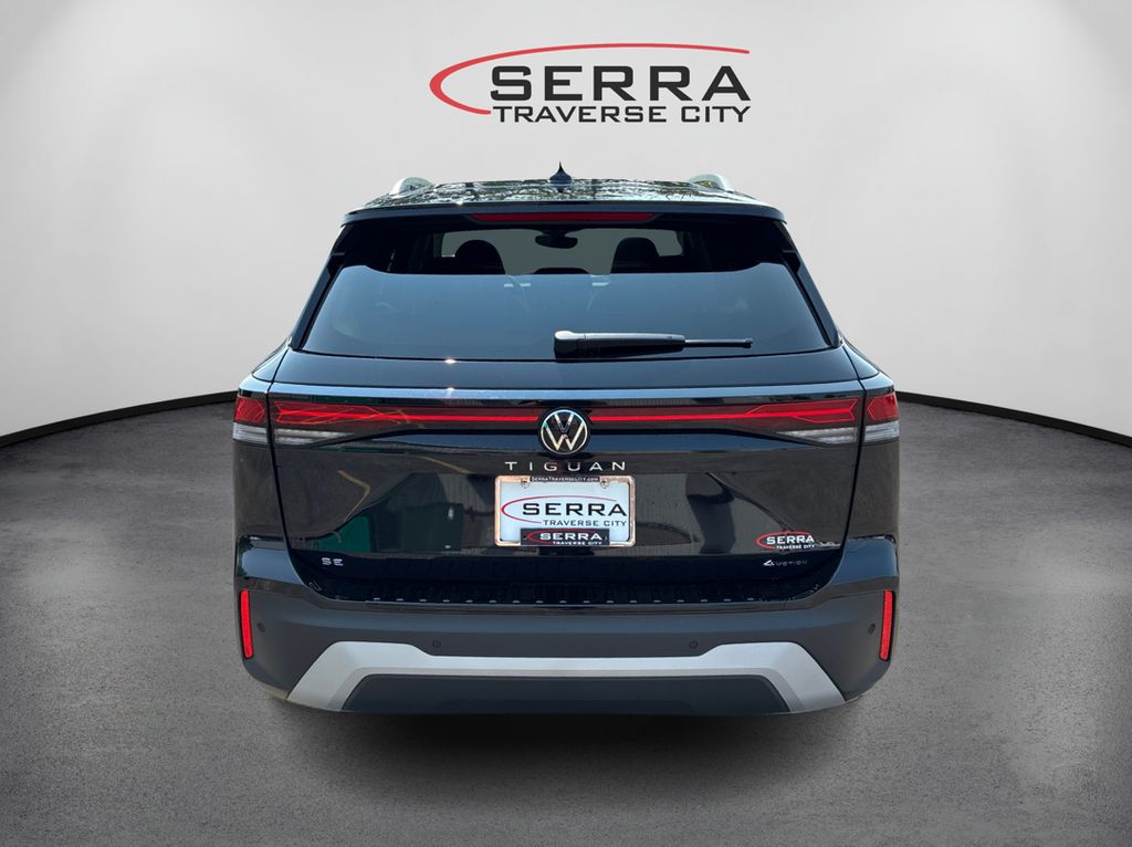 2025 Volkswagen Tiguan SE photo 6