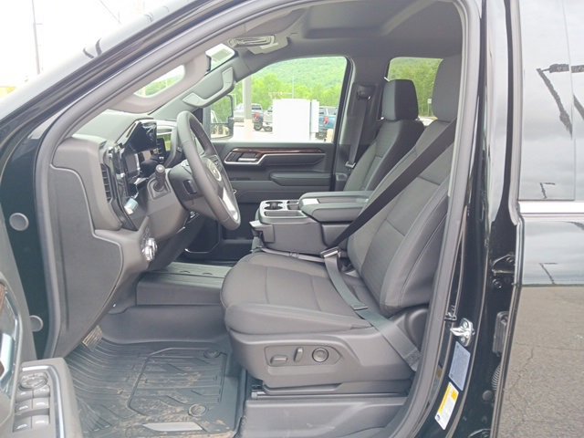 2025 Gmc Sierra 2500 HD SLE photo 6