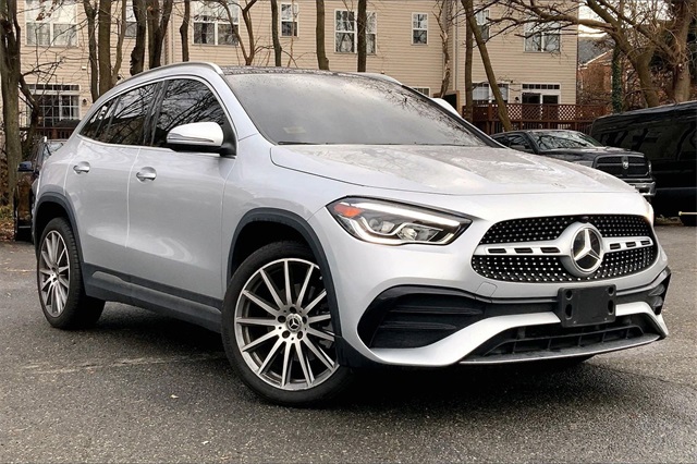 2022 Mercedes-Benz GLA GLA250's photo
