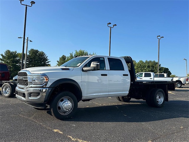 2024 Ram 5500 Tradesman photo 4