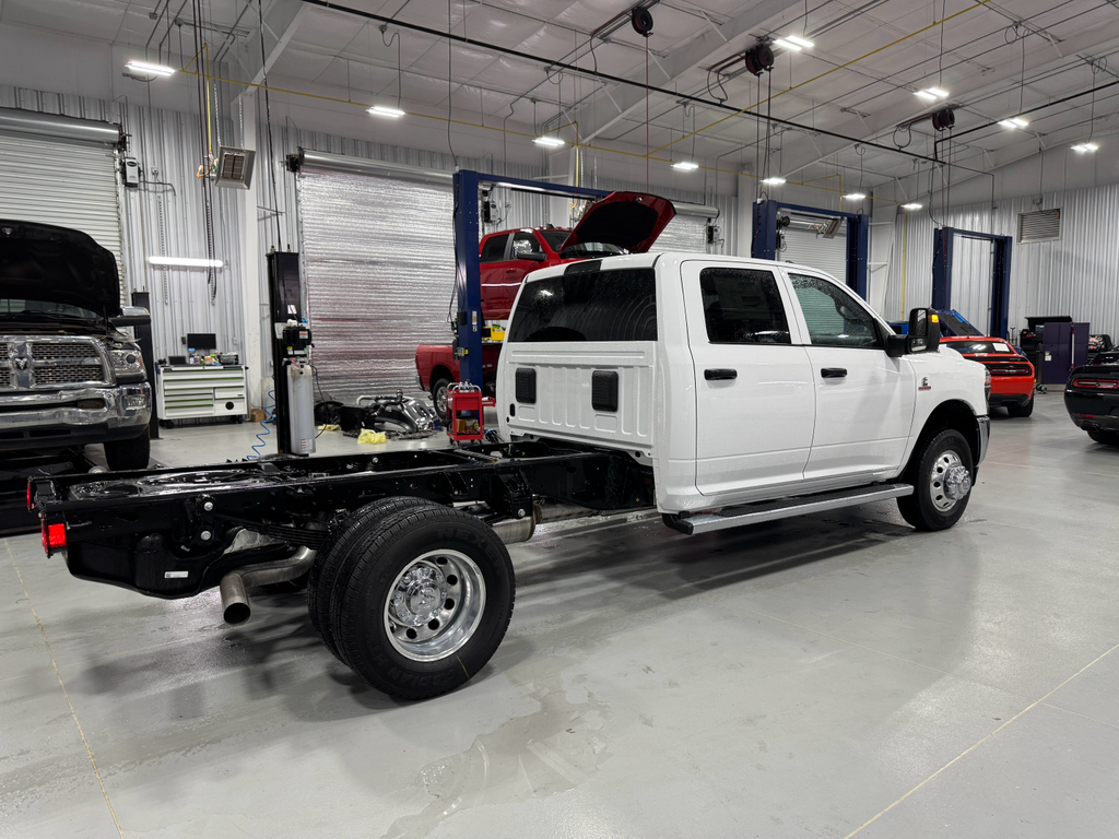 2025 Ram 3500 Tradesman photo 7