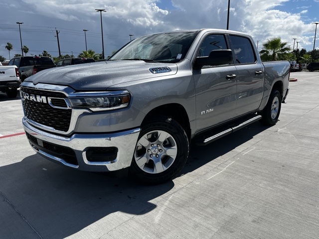 2025 Ram 1500 Tradesman photo 3