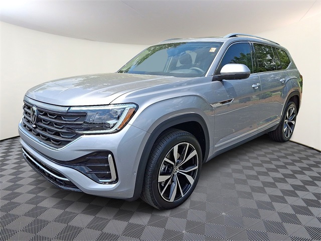 2025 Volkswagen Atlas SEL Premium R-Line photo 3