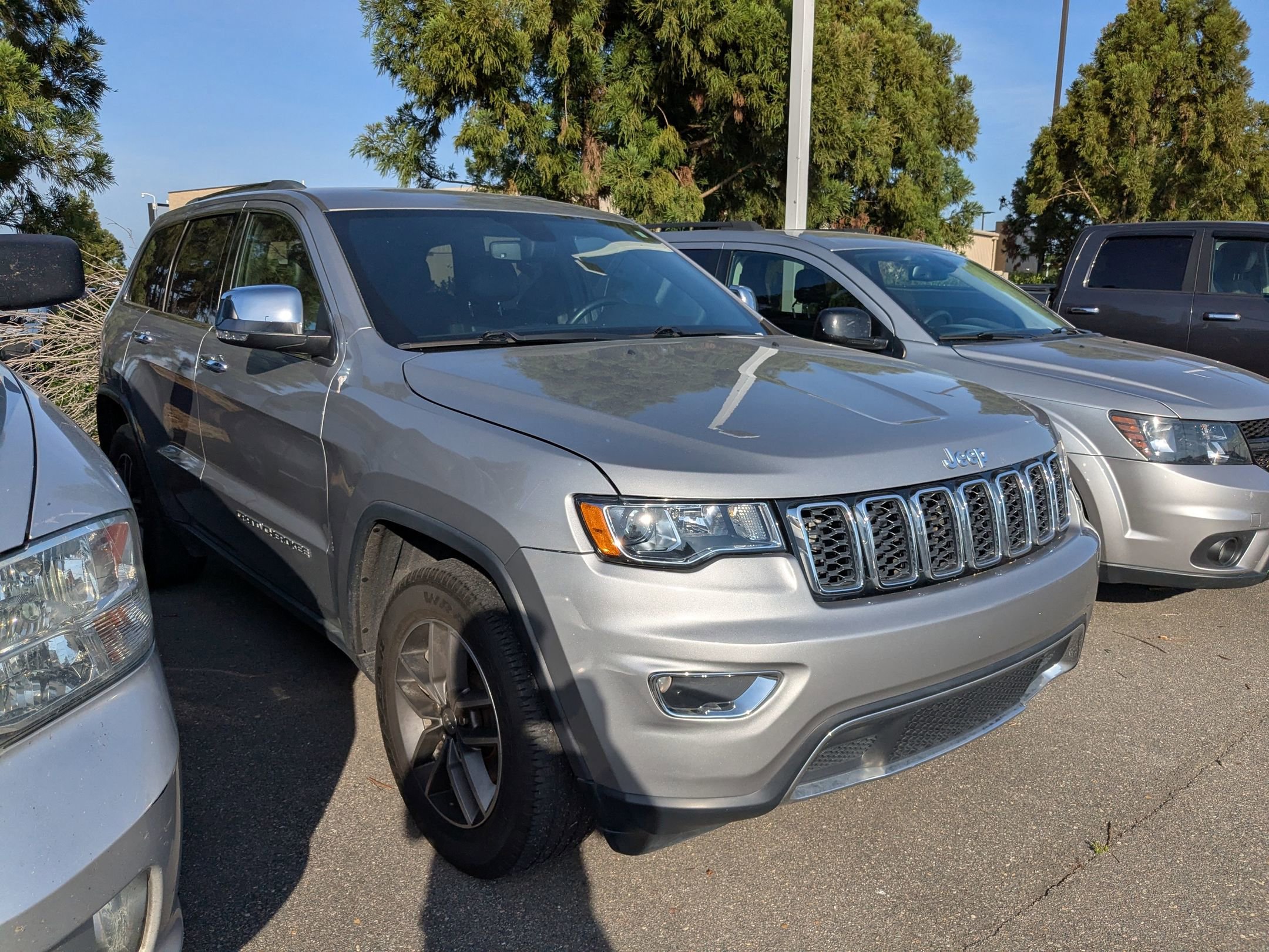 2018 Jeep Grand Cherokee Limited photo 3