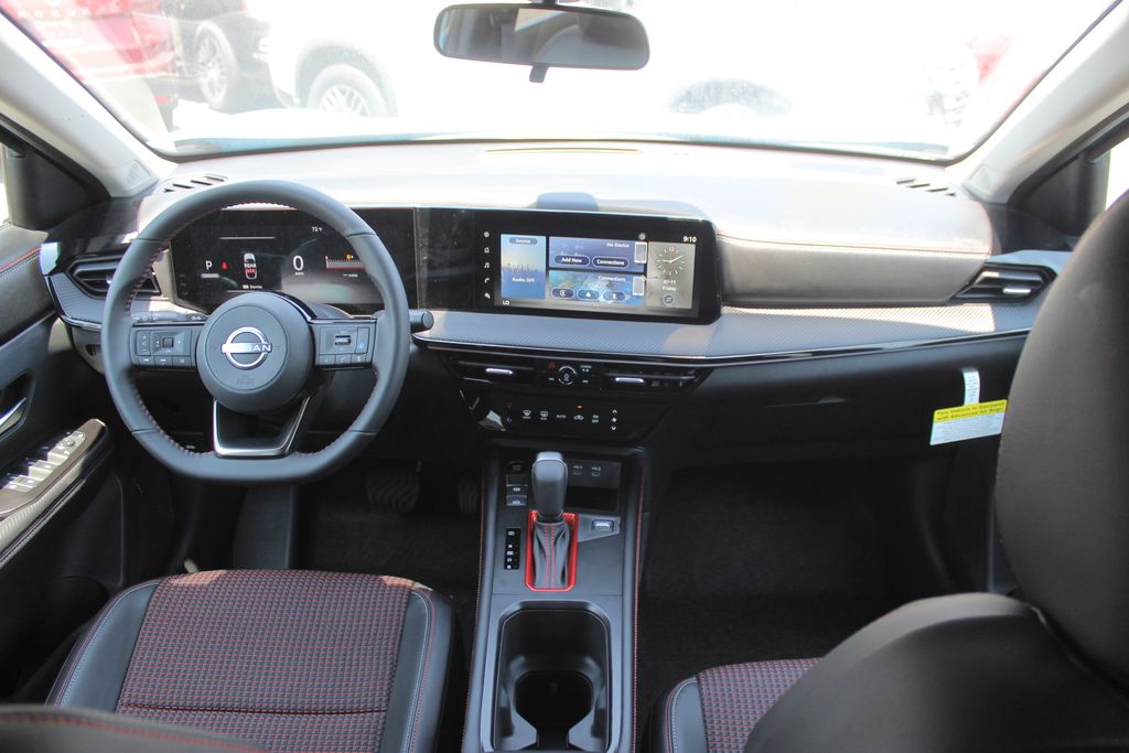 2025 Nissan Kicks SR photo 15