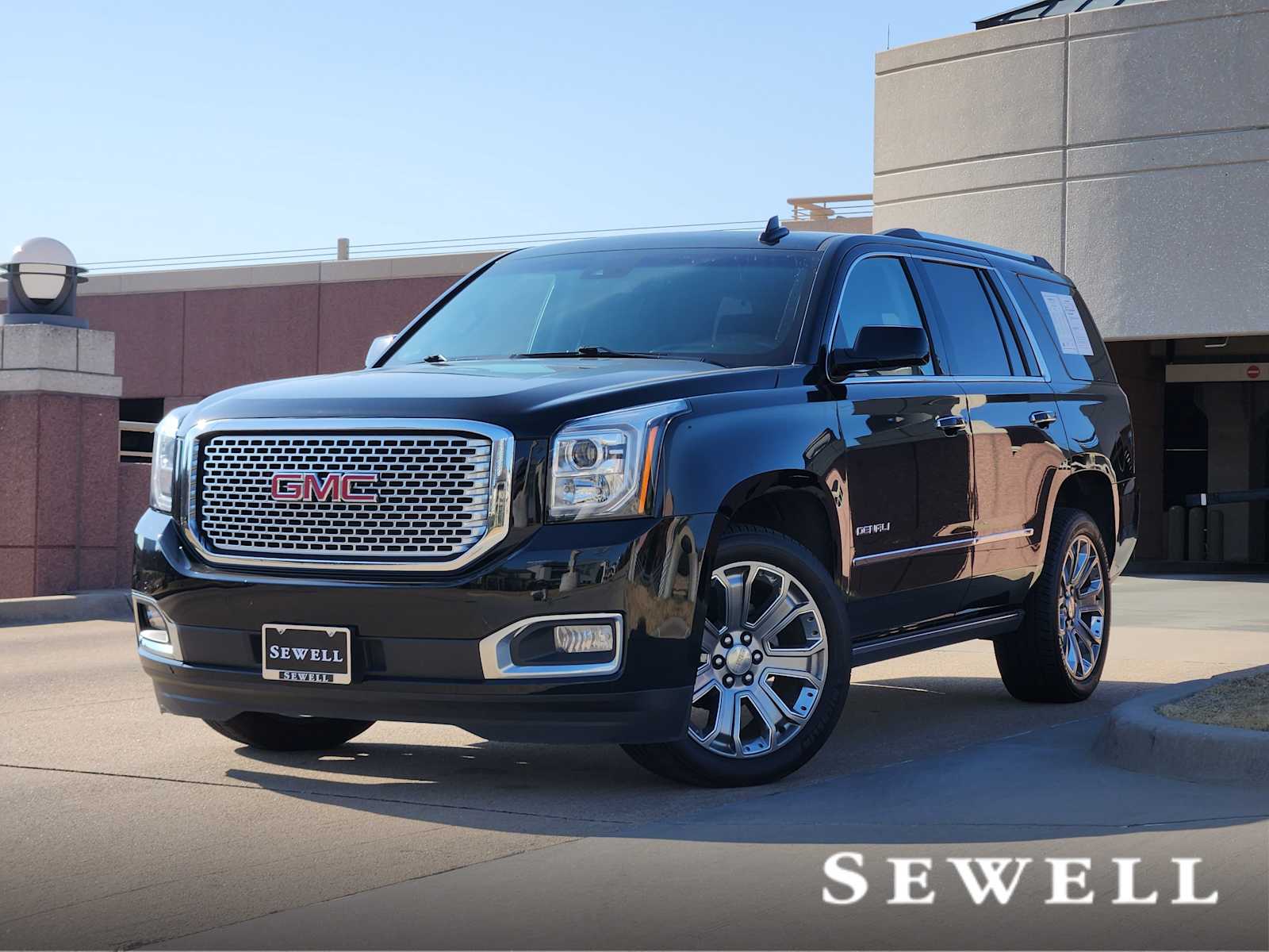 2015 GMC Yukon Denali's photo