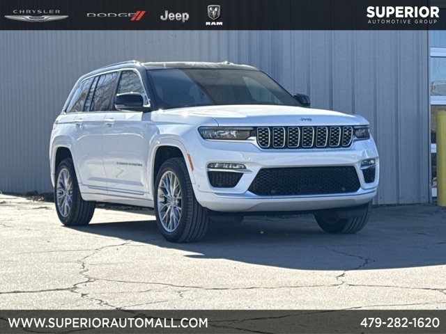 2025 Jeep Grand Cherokee Summit's photo