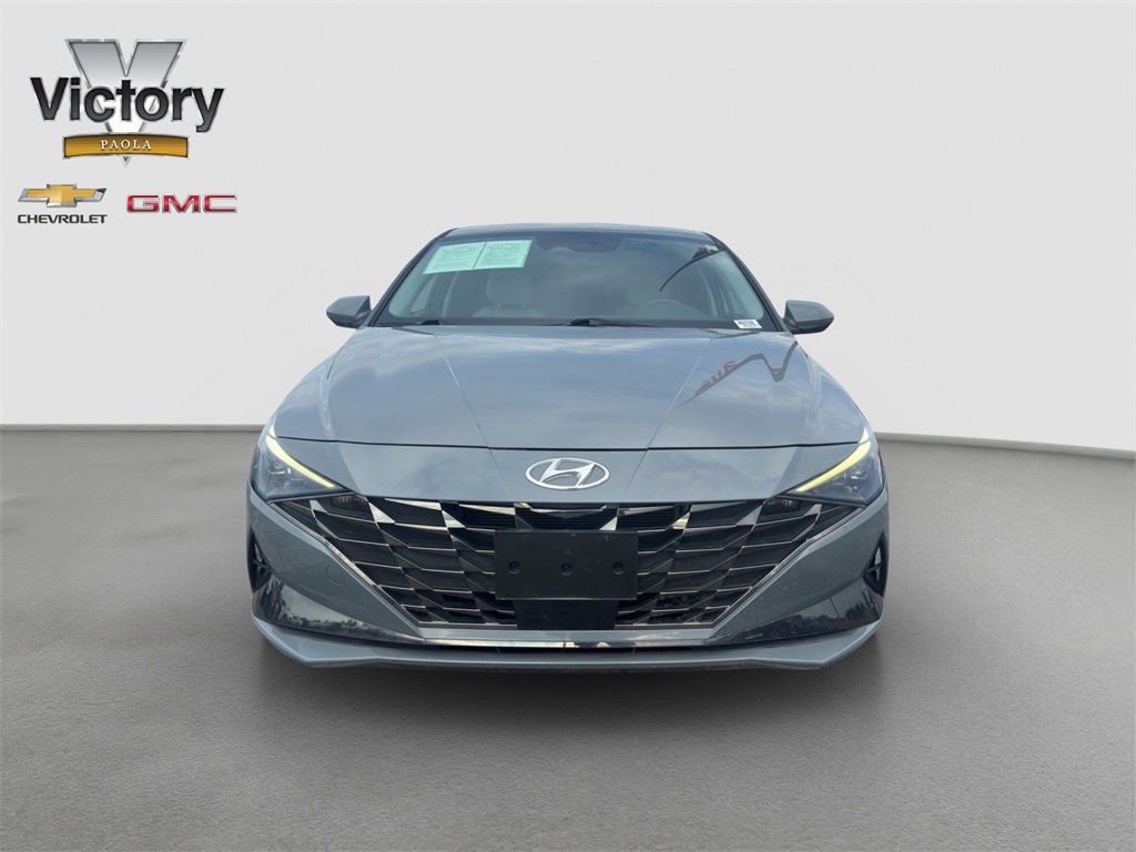 2022 Hyundai Elantra Hybrid Limited photo 2