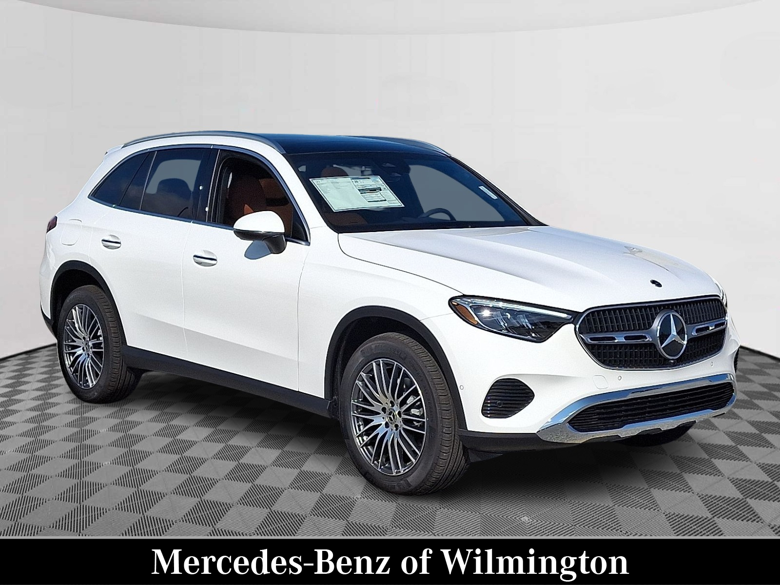 2026 Mercedes-Benz GLC Base's photo