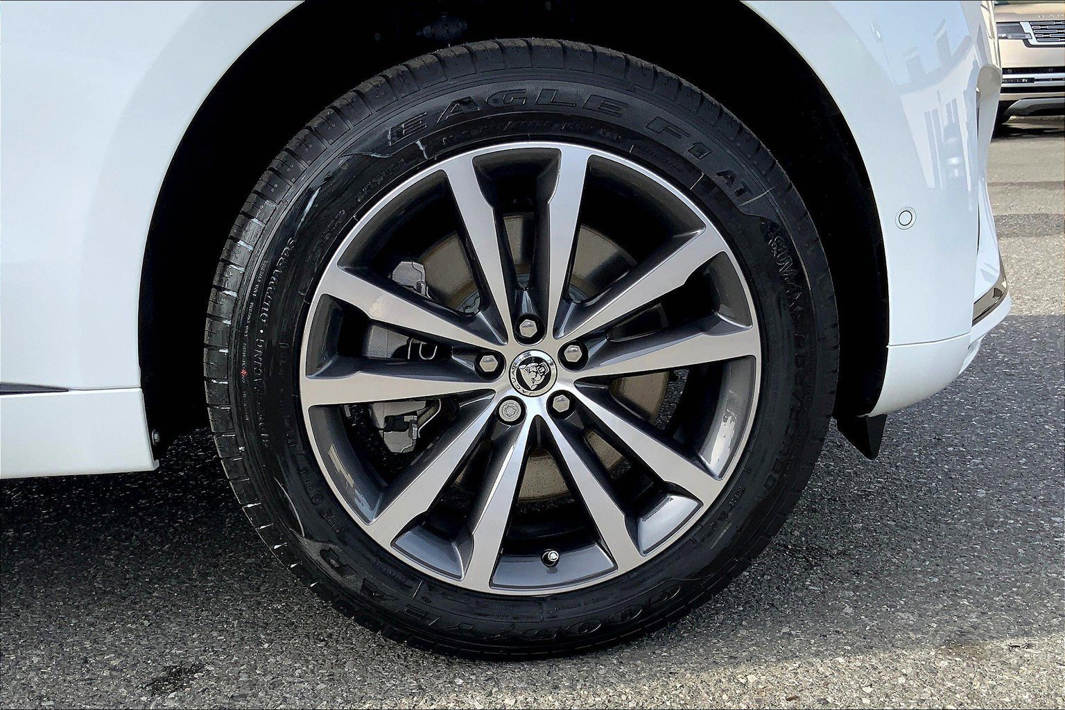 2026 Jaguar F-PACE P250 R-Dynamic S photo 12