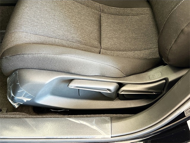 2025 Honda Accord LX photo 18