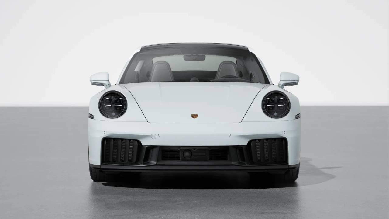 2026 Porsche 911 4 GTS photo 9