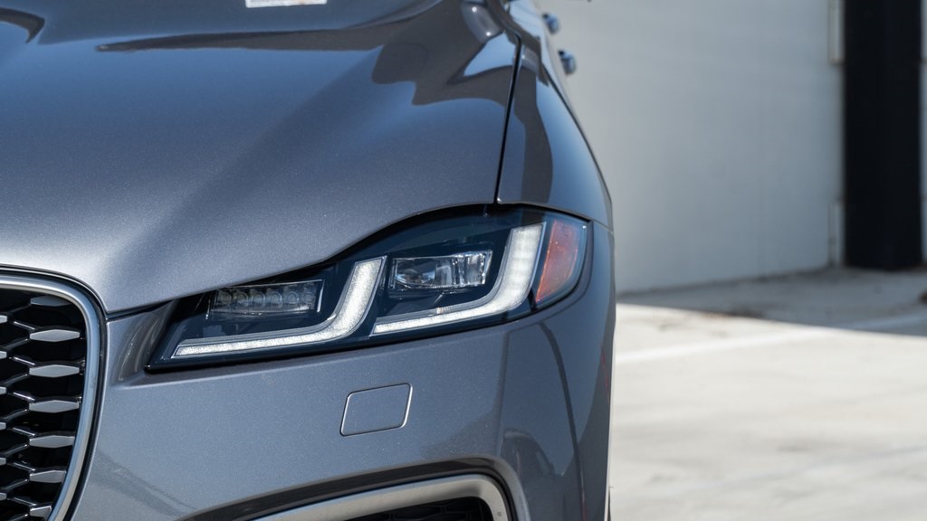 2025 Jaguar F-PACE P250 R-Dynamic S photo 8