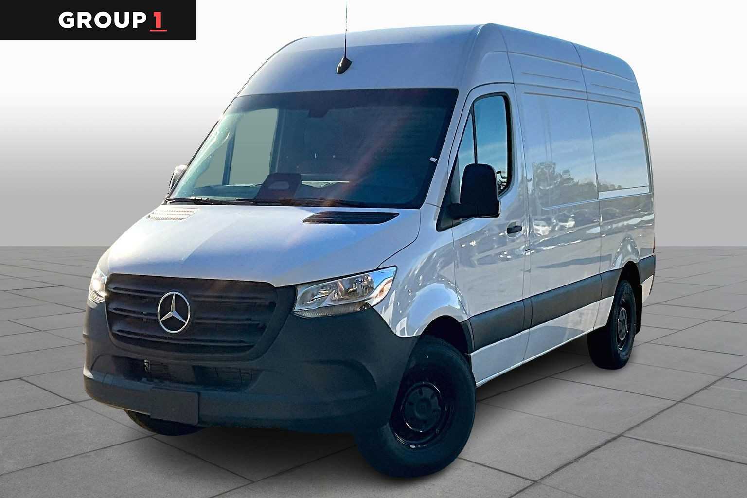 2025 Mercedes-Benz Sprinter Cargo Van Base's photo