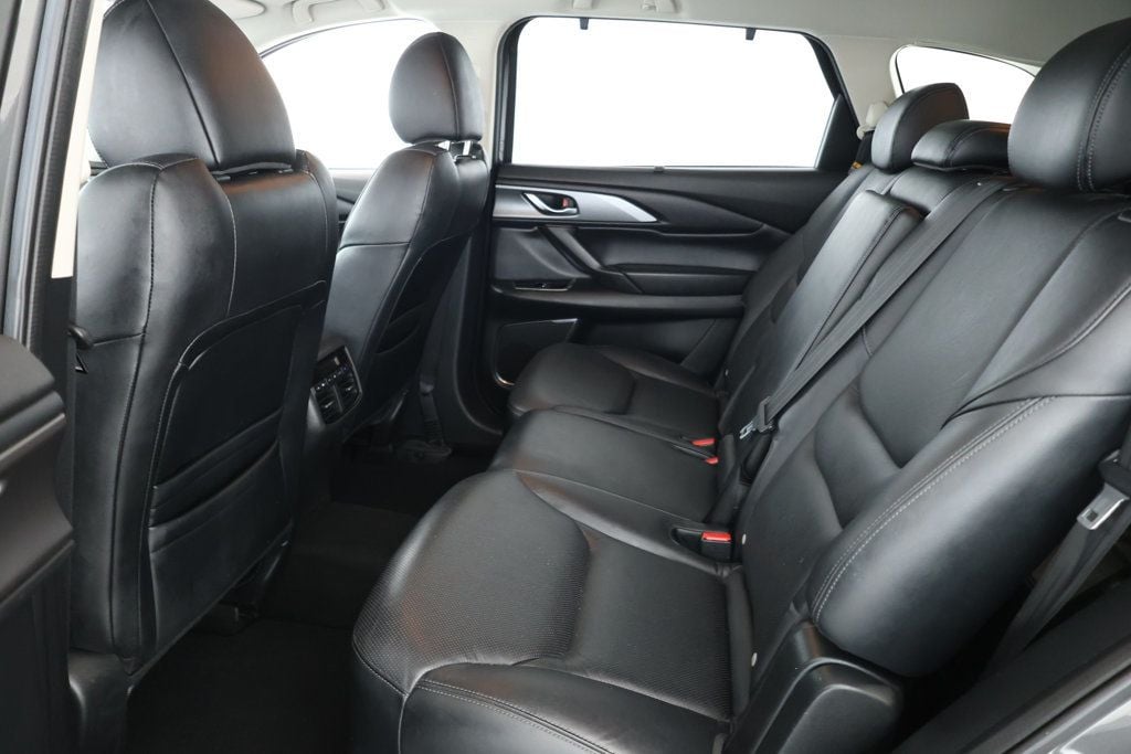 2017 Mazda CX-9 Touring photo 14