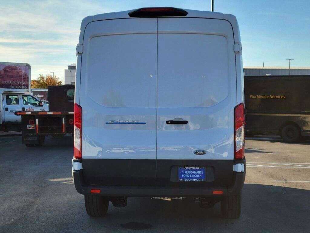 2023 Ford Transit photo 11