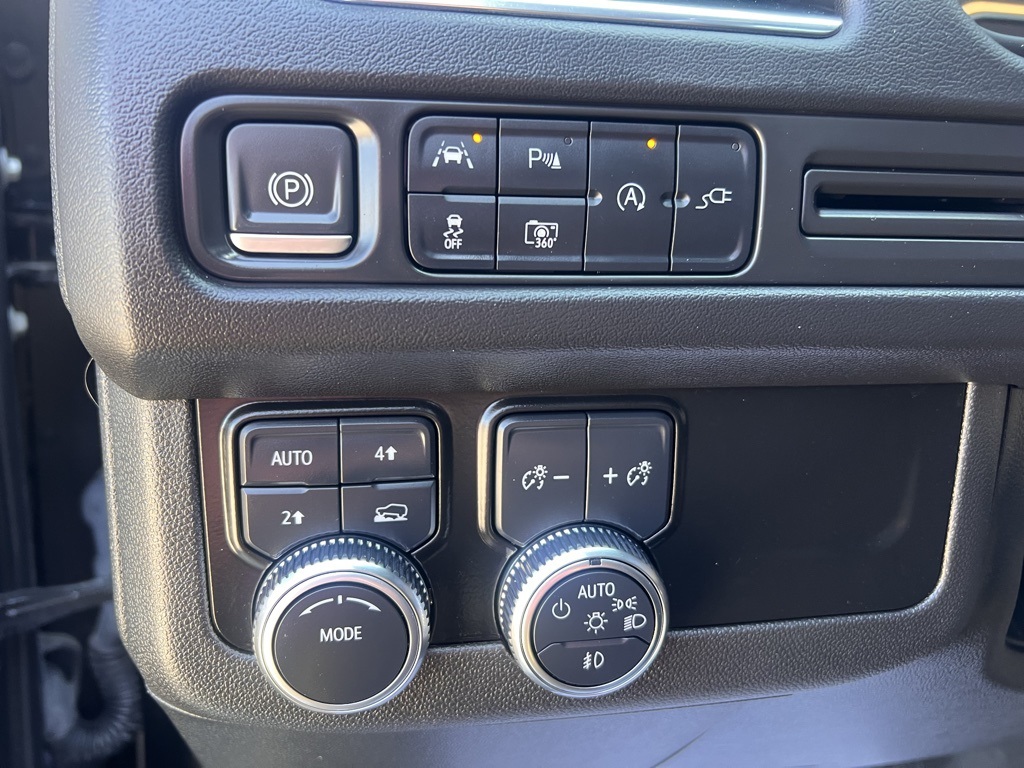 2022 Gmc Yukon XL SLT photo 18