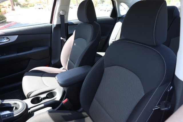 2022 Kia Forte LXS photo 13