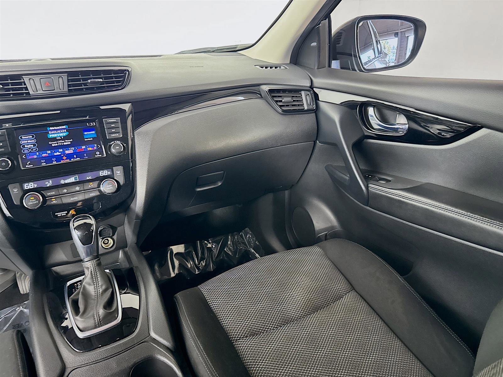 2020 Nissan Rogue Sport SV photo 23