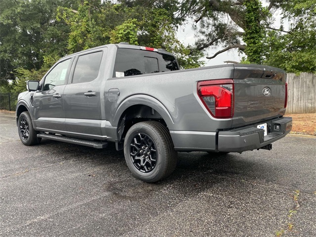 2025 Ford F-150 XLT photo 3