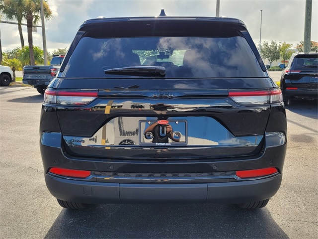 2025 Jeep Grand Cherokee Altitude X photo 3