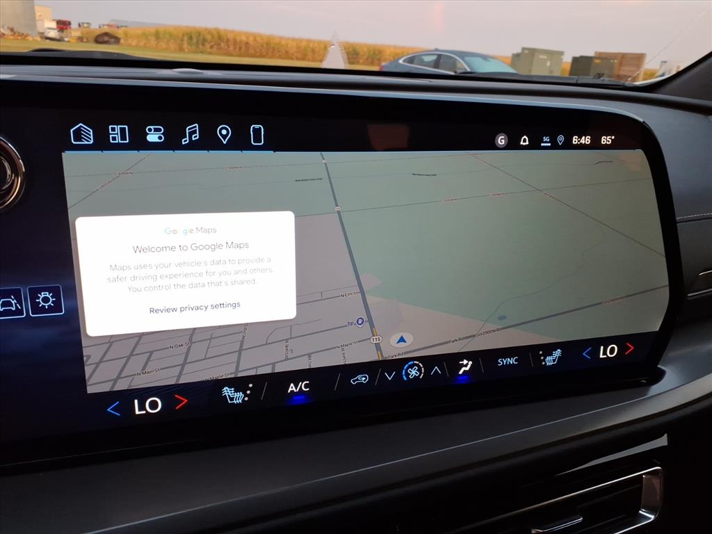 2026 Chevrolet Traverse photo 9
