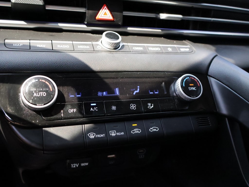 2024 Hyundai Elantra SEL photo 33