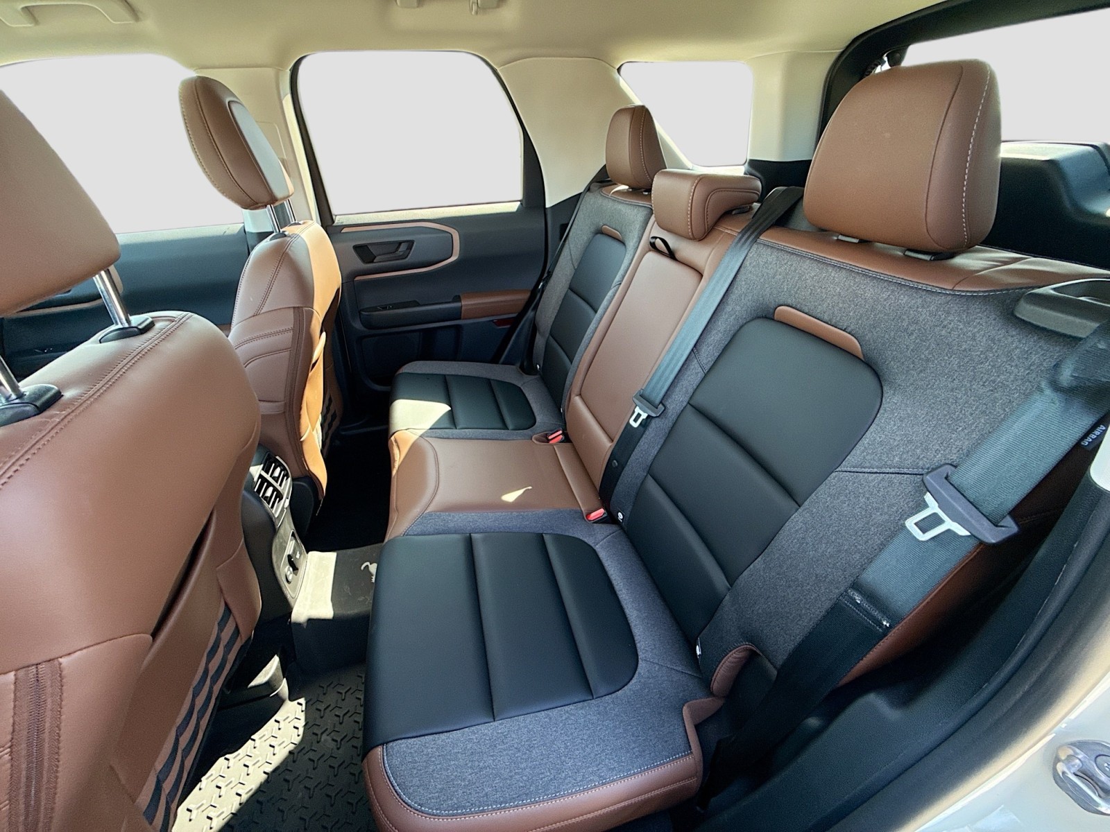2024 Ford Bronco Sport Outer Banks photo 21