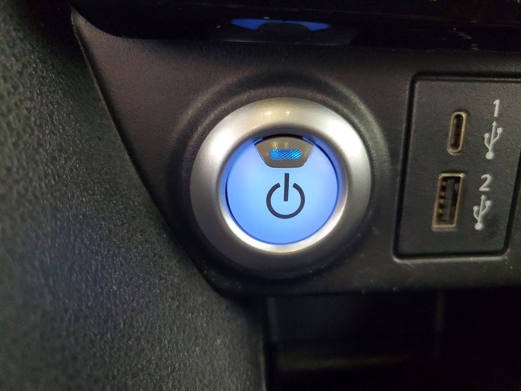 2022 Nissan Leaf SL Plus photo 20