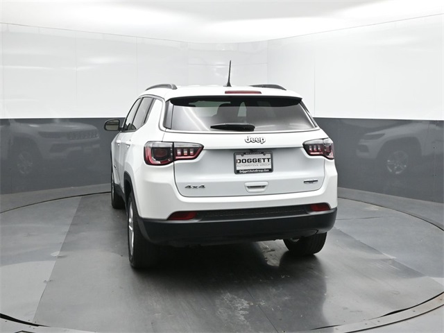 2024 Jeep Compass Latitude photo 8