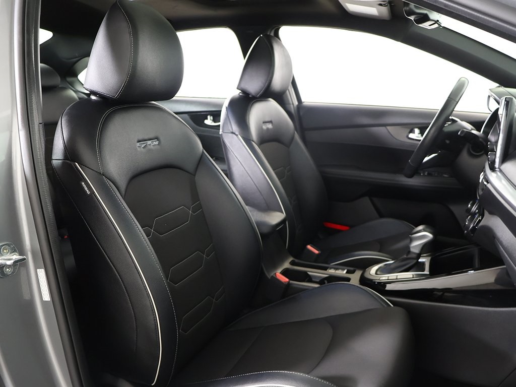 2023 Kia Forte GT-Line photo 29